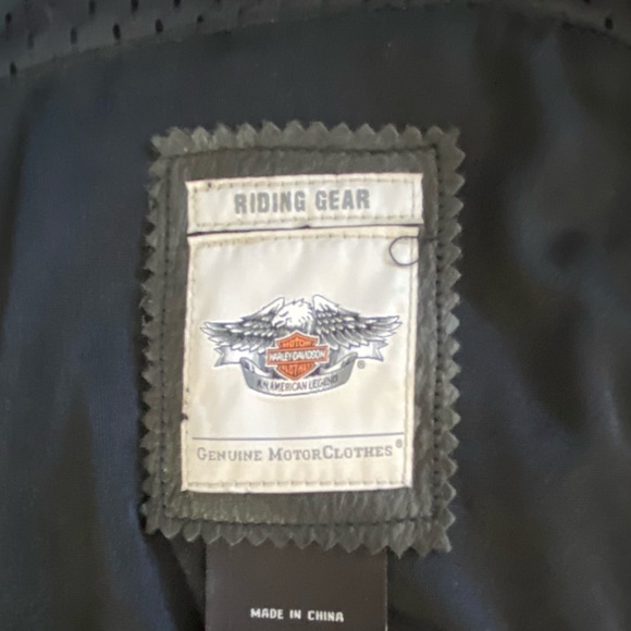 HARLEY-DAVIDSON White and Black Leather Jacket - size Medium - Picture 6 of 14